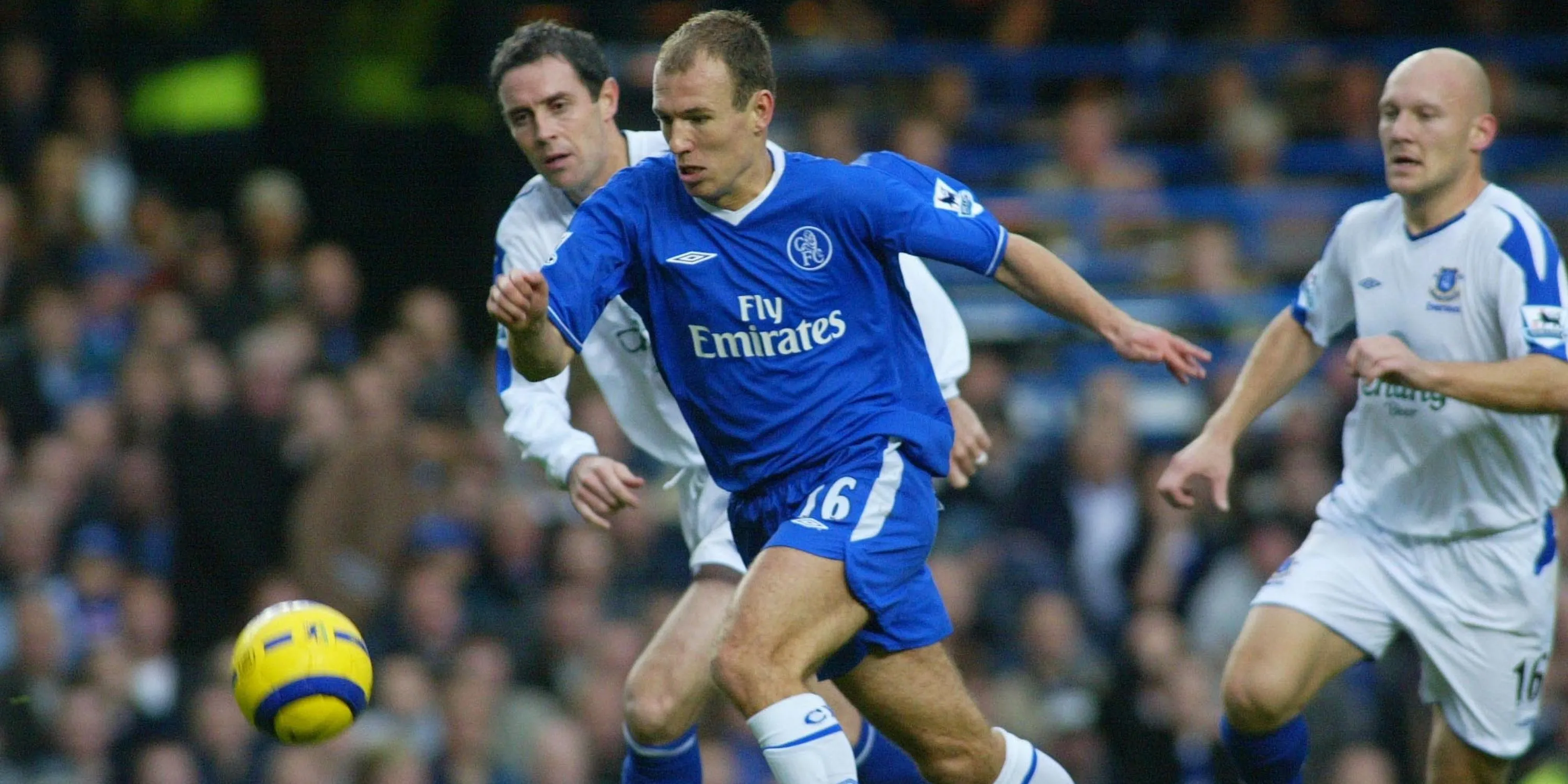 Arjen Robben, huyền thoại Chelsea, với pha đi bóng và dứt điểm chân trái đặc trưng