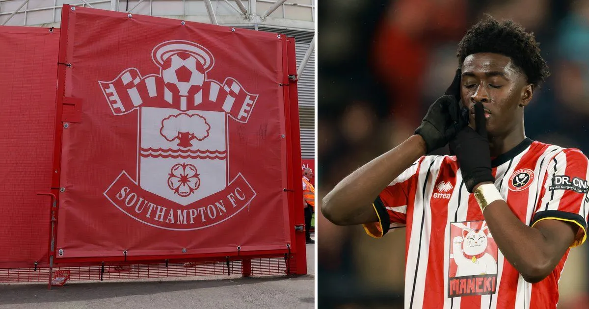 Đồ họa Jesurun Rak-Sakyi và logo Southampton FC thể hiện sự quan tâm chuyển nhượng