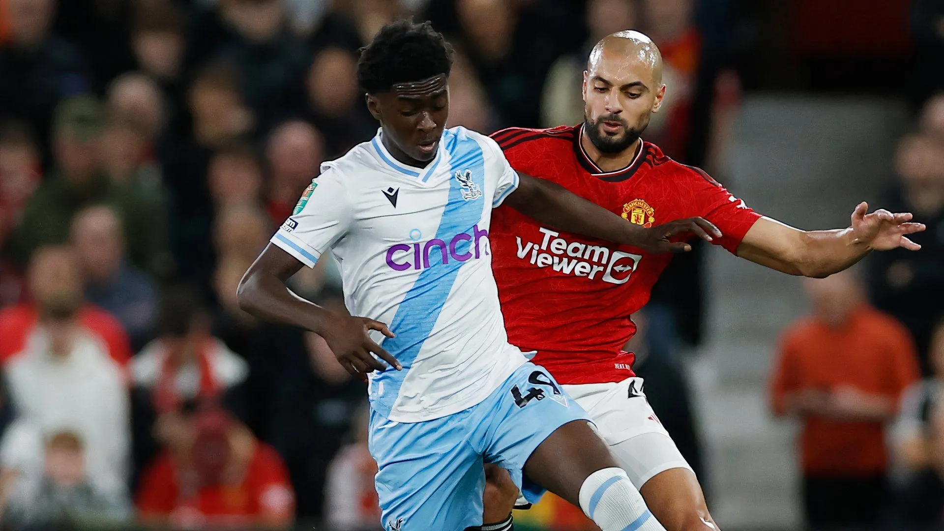 Jesurun Rak-Sakyi trong màu áo Crystal Palace