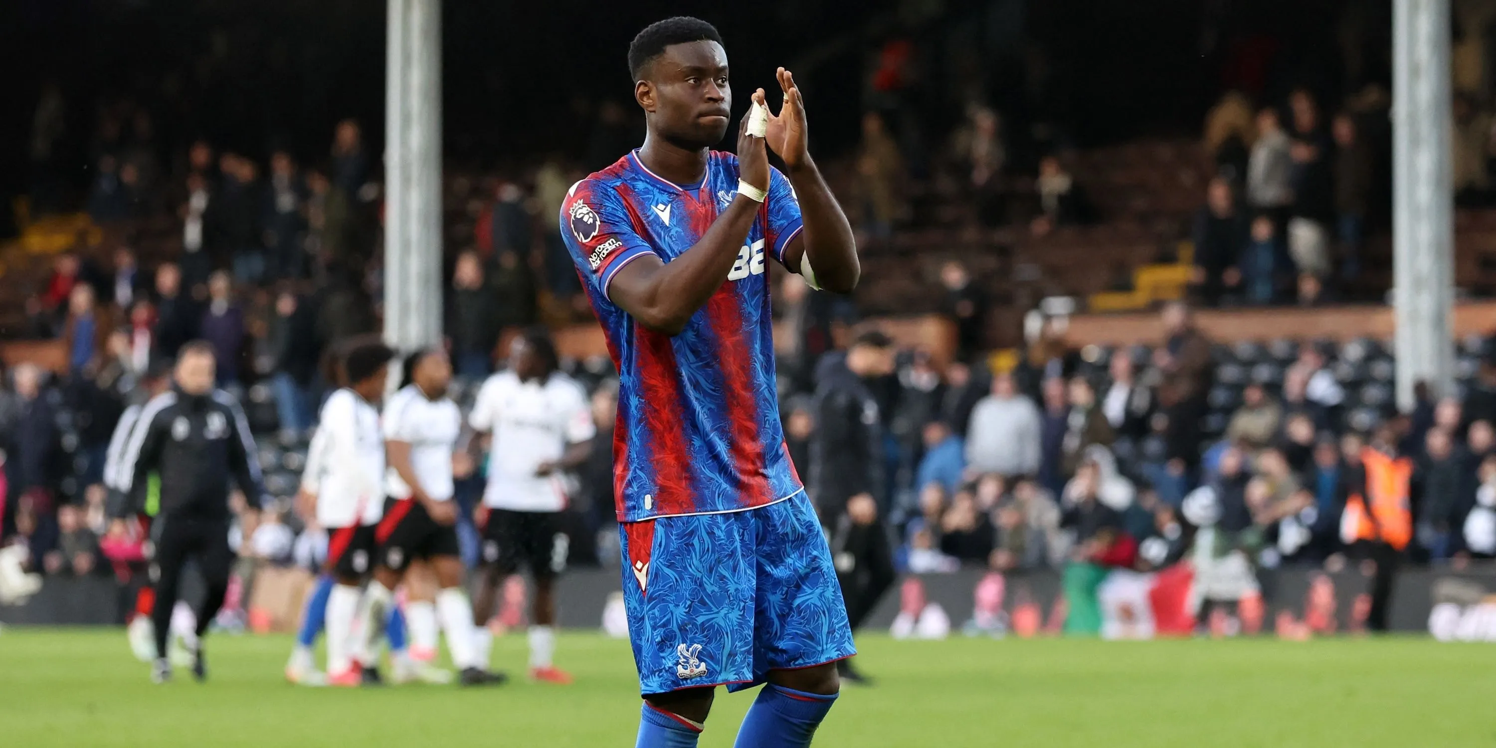 Marc Guehi ăn mừng chiến thắng cùng Crystal Palace, thể hiện tiềm năng cho Chelsea