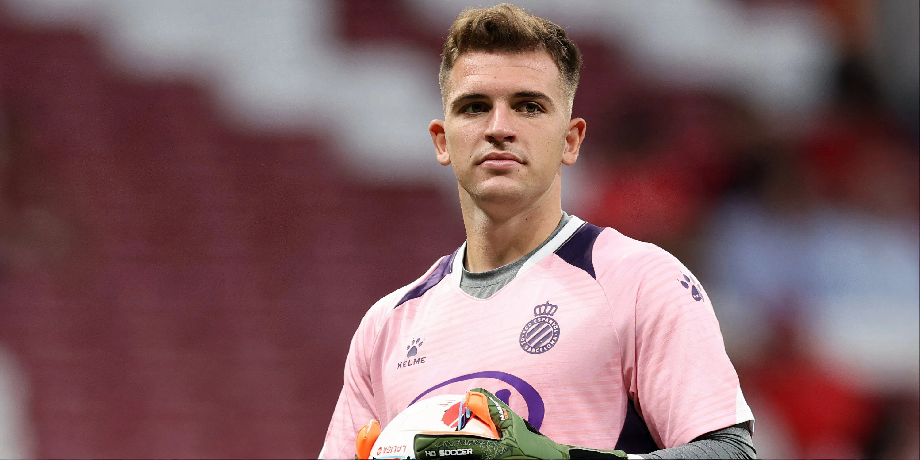 Thủ môn trẻ Joan Garcia, mục tiêu chuyển nhượng tiềm năng của Aston Villa và Arsenal.