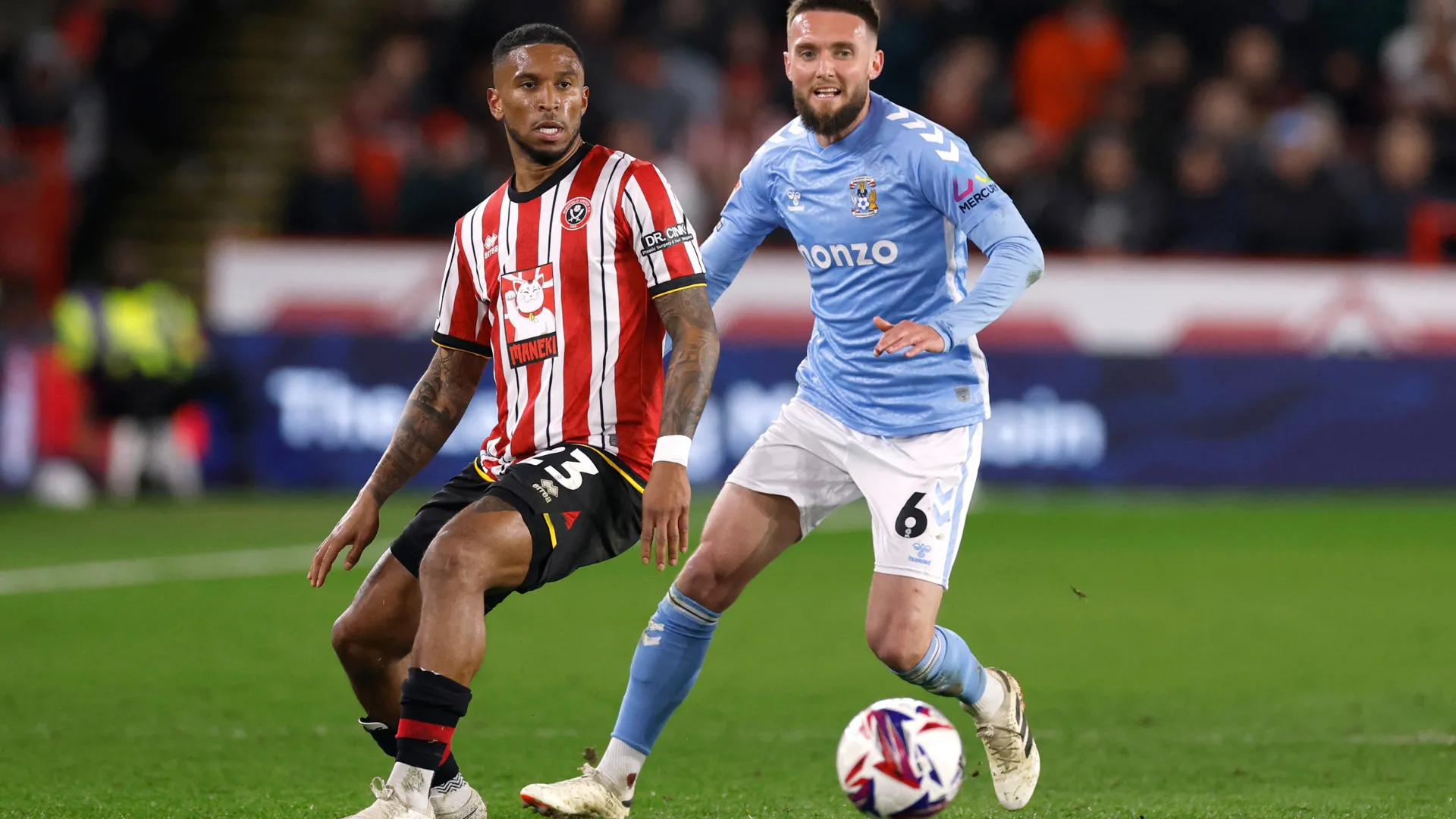 Tiền vệ Matt Grimes thi đấu cho Coventry City sau khi rời Swansea