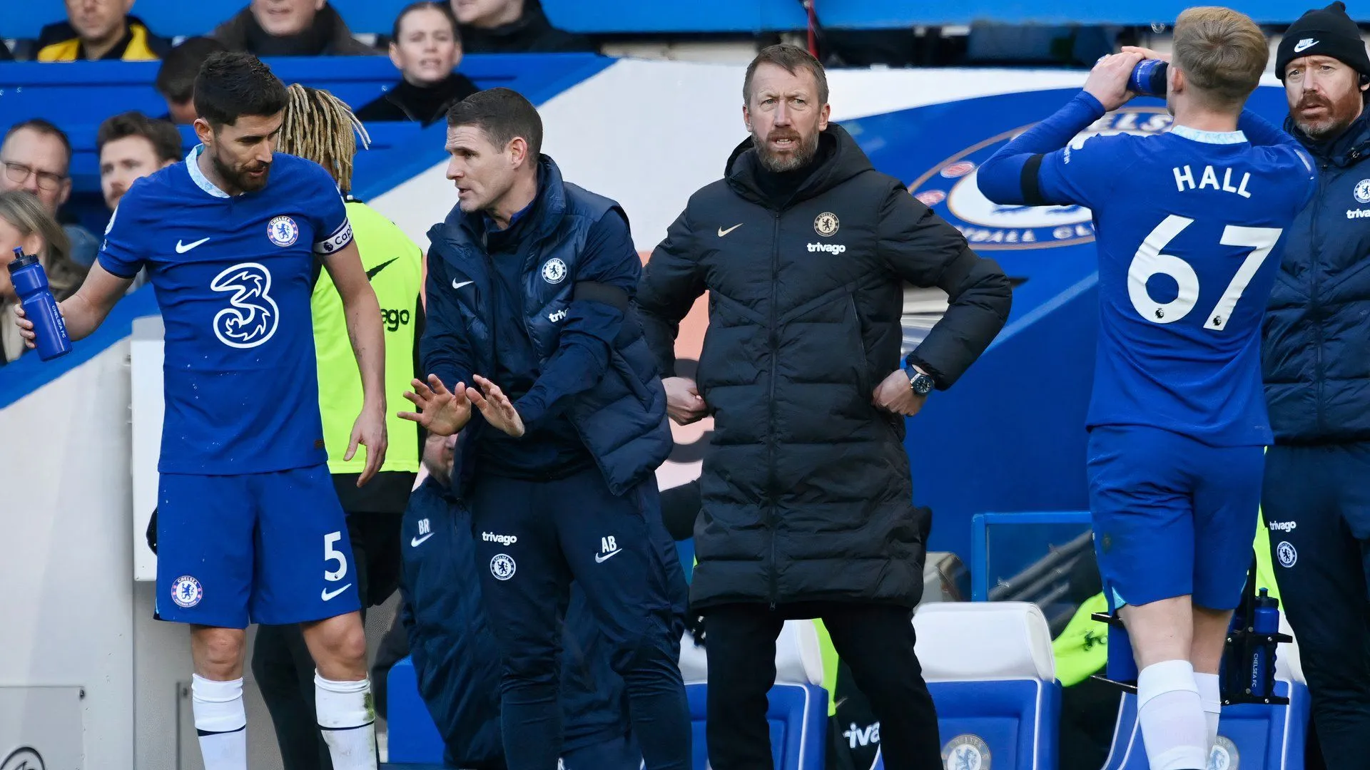 Anthony Barry, trợ lý HLV đội tuyển Anh và cựu trợ lý Chelsea/Bayern, một trong những ứng viên tiềm năng cho ghế nóng Ipswich