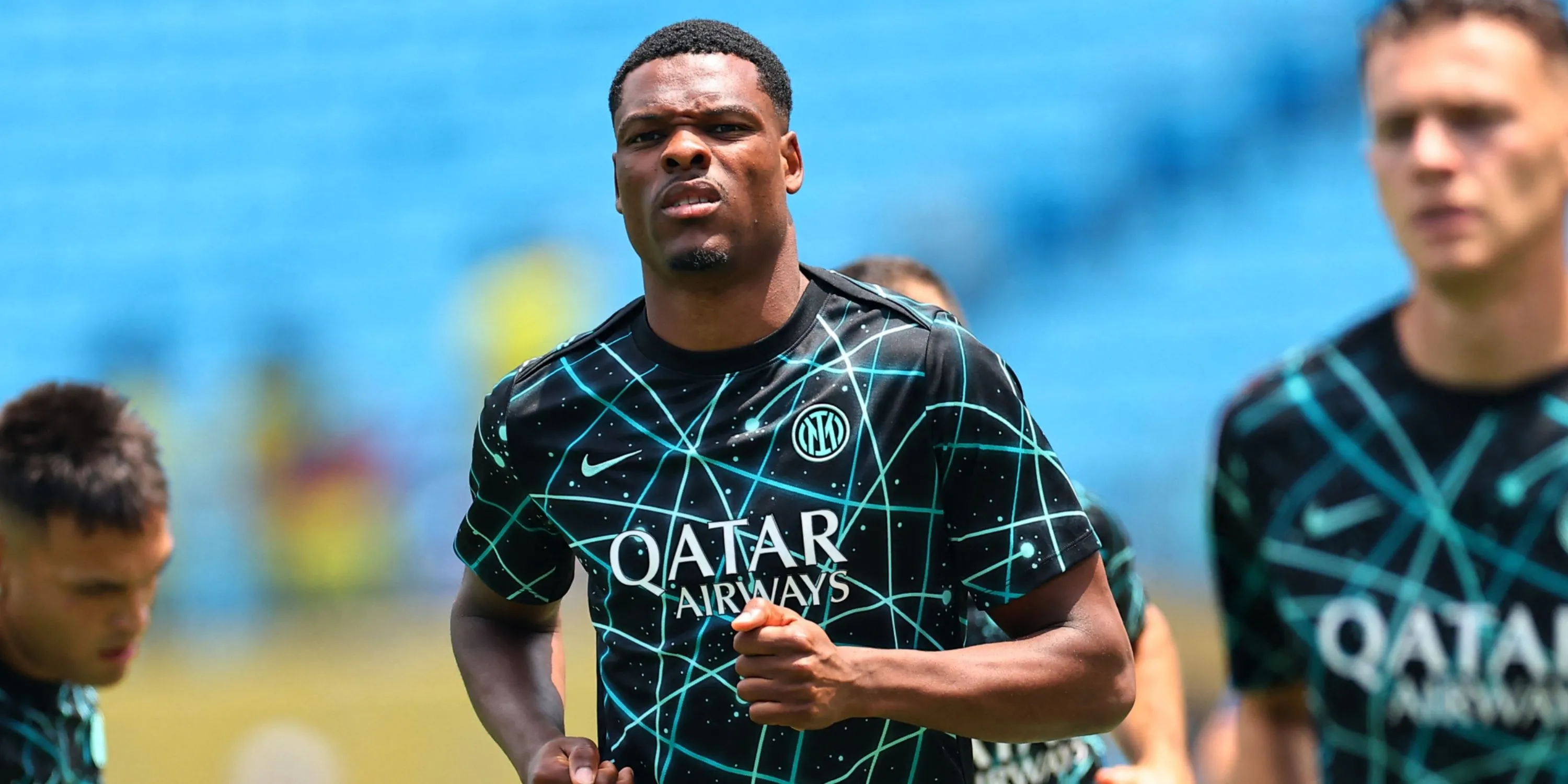 Hậu vệ Denzel Dumfries thi đấu cho Inter Milan