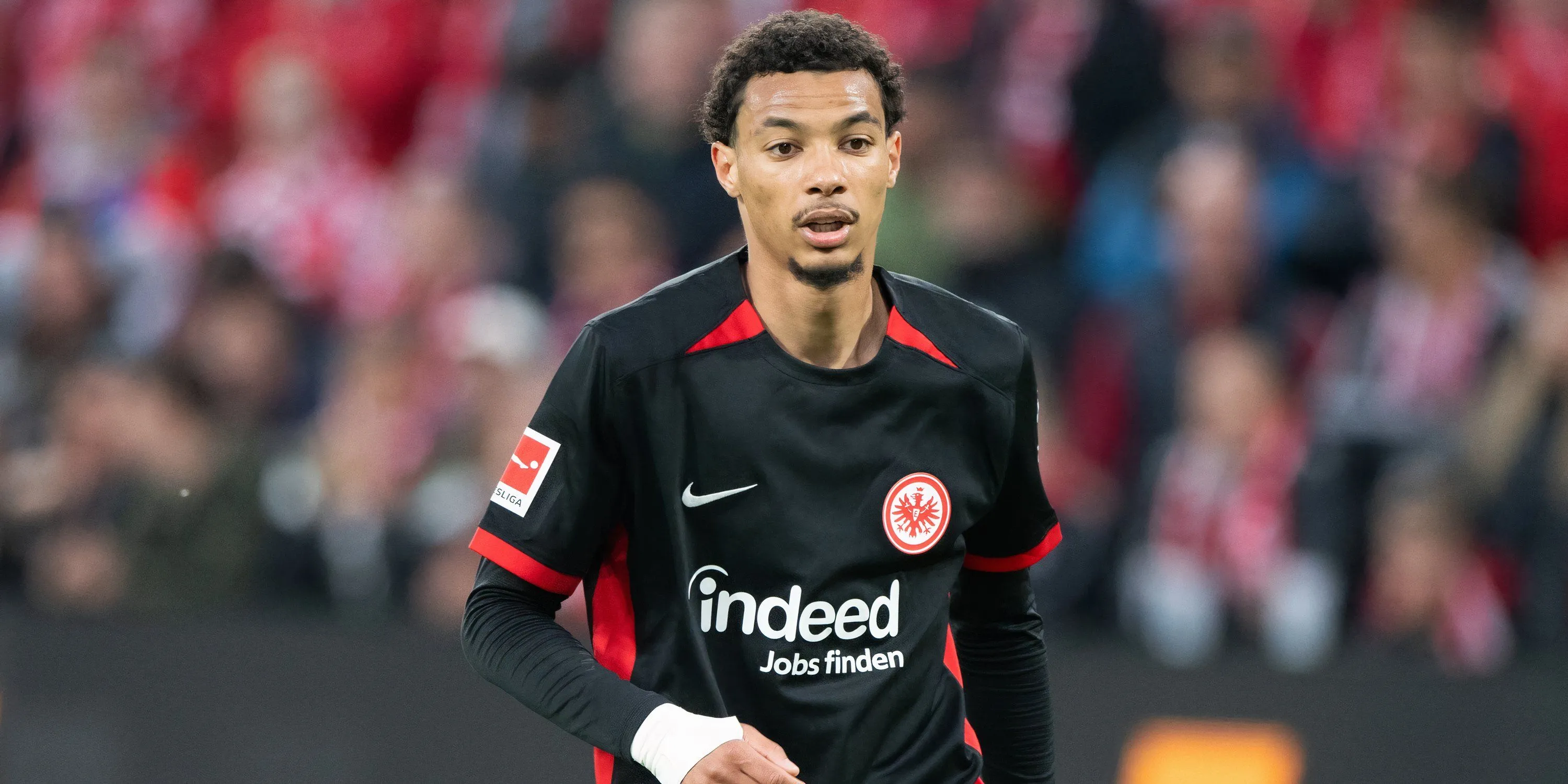 Hugo Ekitike trong màu áo Eintracht Frankfurt, tiền đạo được Liverpool quan tâm