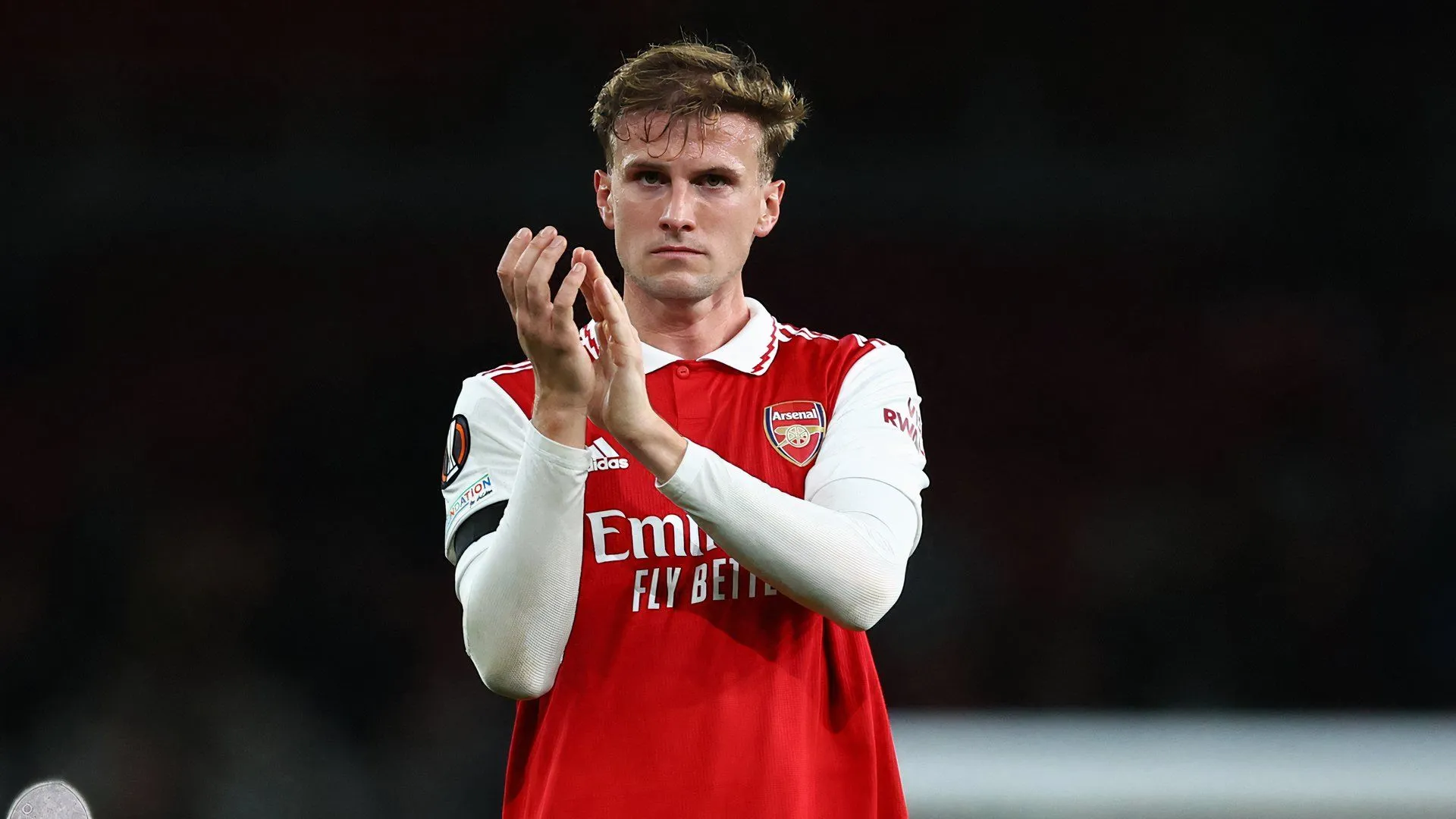 Rob Holding trong khoảnh khắc đáng nhớ cùng Arsenal, CLB Premier League gắn liền với tên tuổi anh