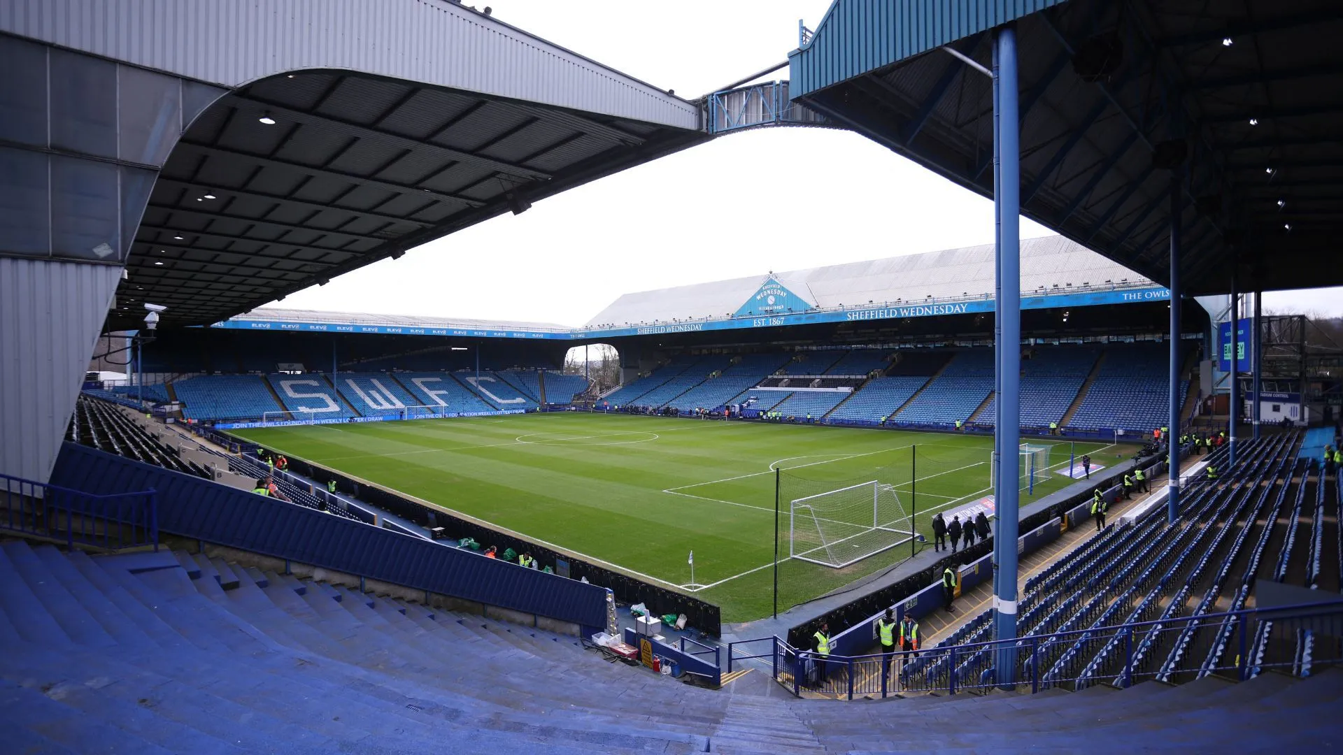 Sân Hillsborough, sân nhà của Sheffield Wednesday, nơi đang chứng kiến những khó khăn tài chính chồng chất.