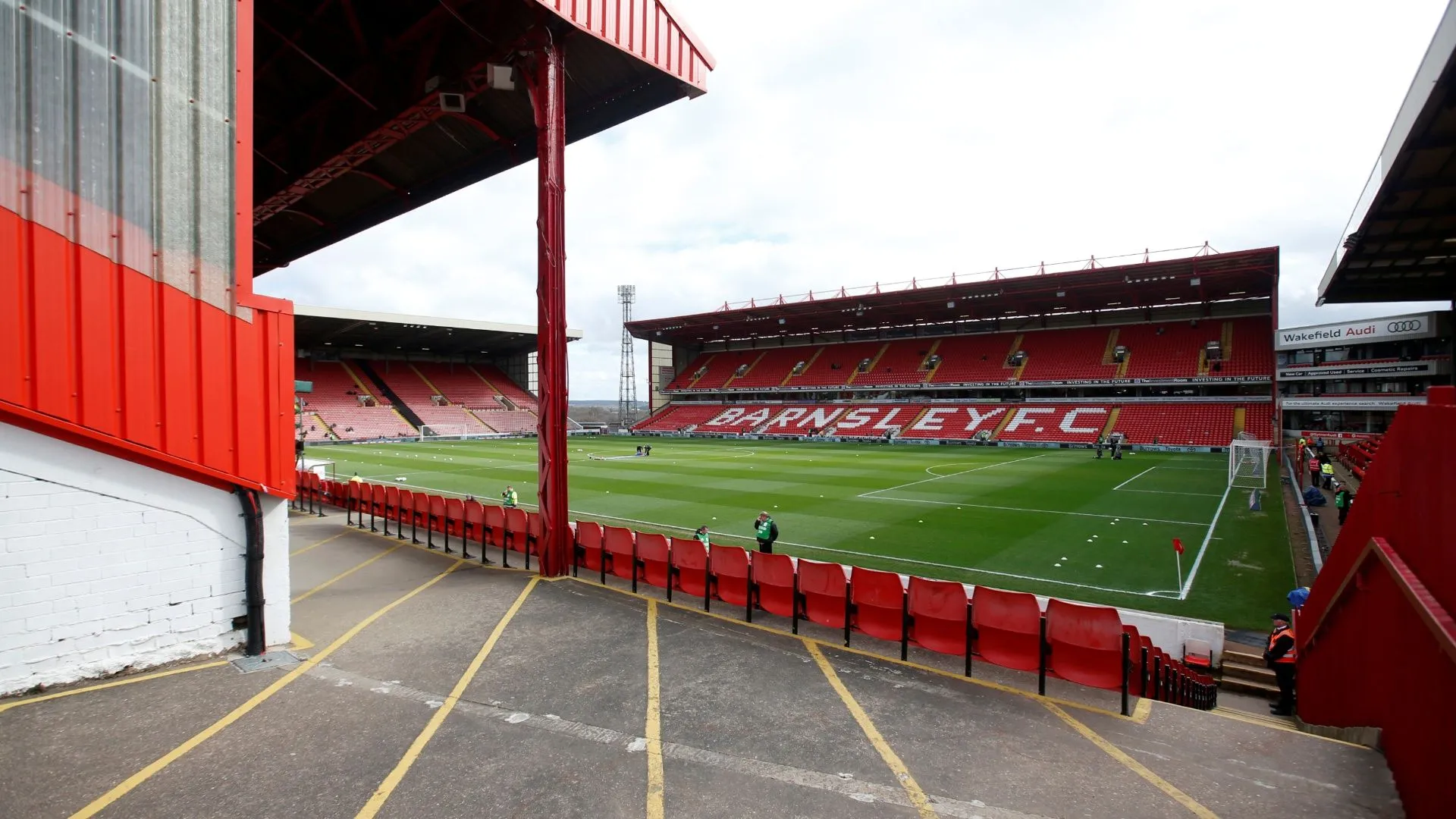 Toàn cảnh sân vận động Oakwell, &quot;tổ ấm&quot; của Barnsley, nơi họ cần cải thiện đáng kể phong độ sân nhà