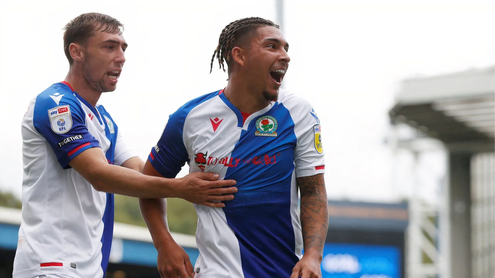 Tyrhys Dolan trong màu áo Blackburn Rovers: Mùa 2024/25 bùng nổ nhưng không thể giữ chân