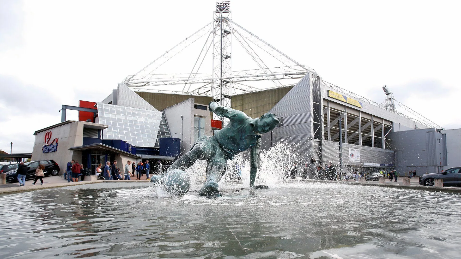 Toàn cảnh sân vận động Deepdale của Preston North End