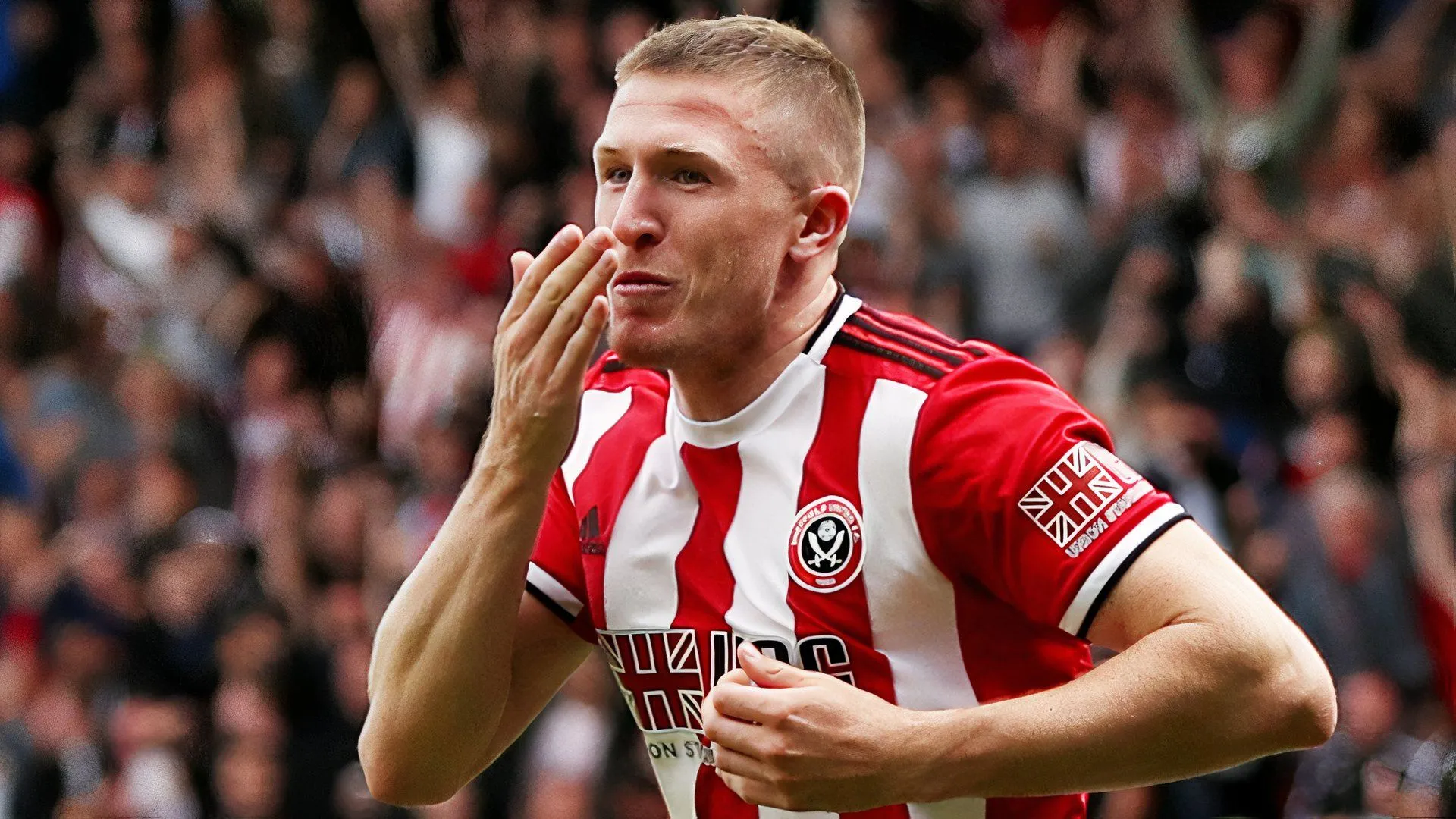 John Lundstram ghi bàn cho Sheffield United vào lưới Crystal Palace