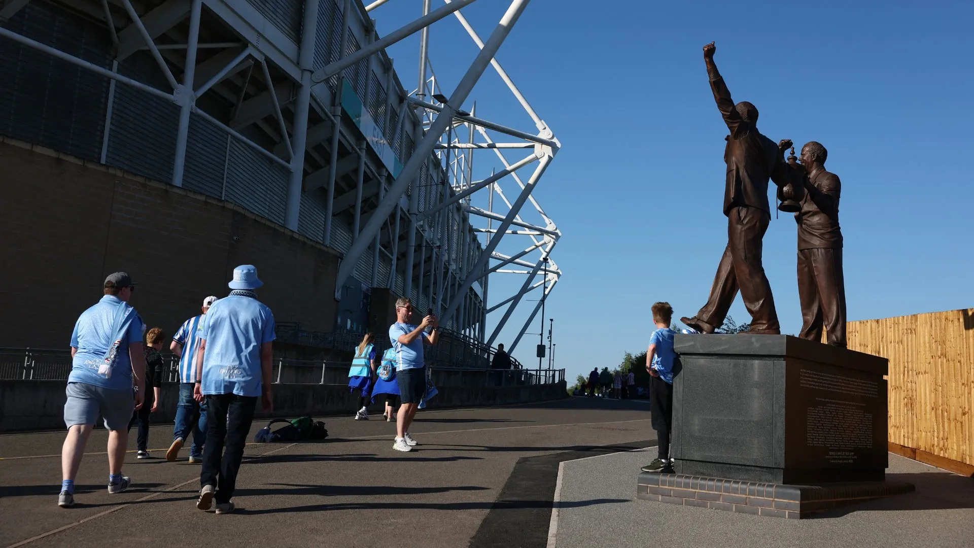 Toàn cảnh sân vận động CBS Arena, sân nhà của Coventry City