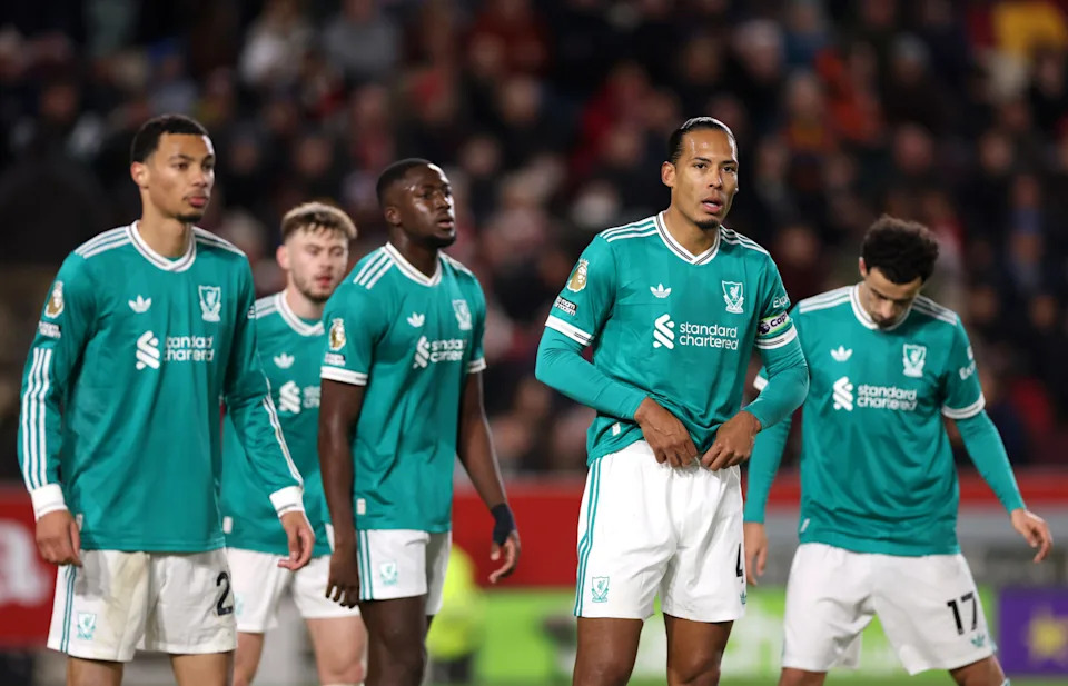 Liverpool Trở Thành Đội Thứ Tư Thua Bốn Trận Liên Tiếp Sau Khi Đăng Quang Ngoại Hạng Anh